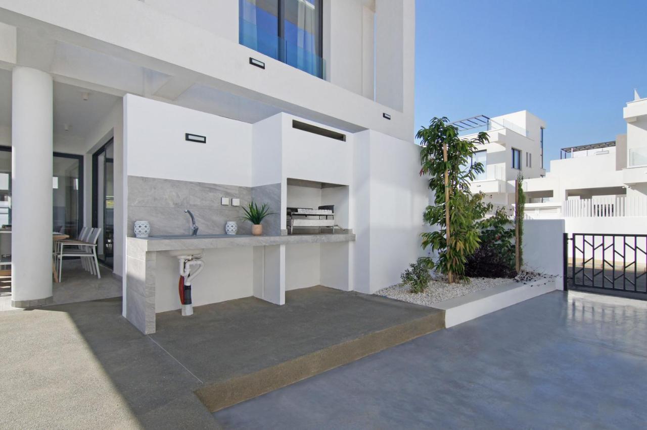 Villa Queen Eleanor Протарас Екстериор снимка